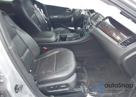 2013 Ford Taurus Limited z USA, uszkodzony, nr VIN 1FAHP2F81DG225652